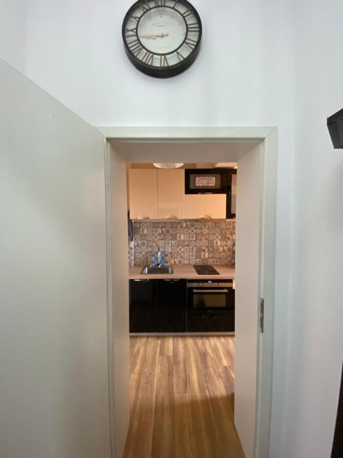 Cozy Apartment In Downtown Sofia - Tsar Samuil Street Kültér fotó