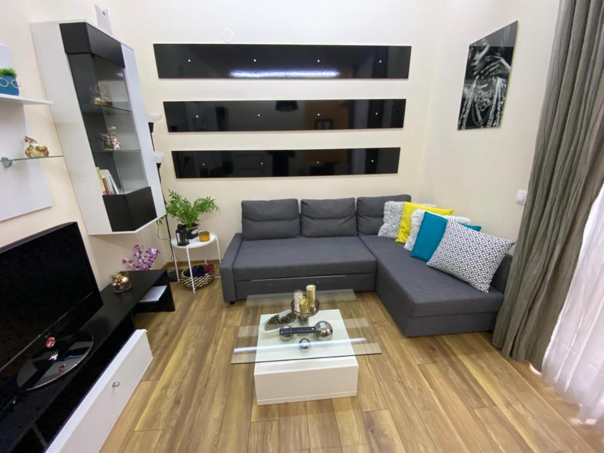 Cozy Apartment In Downtown Sofia - Tsar Samuil Street Kültér fotó