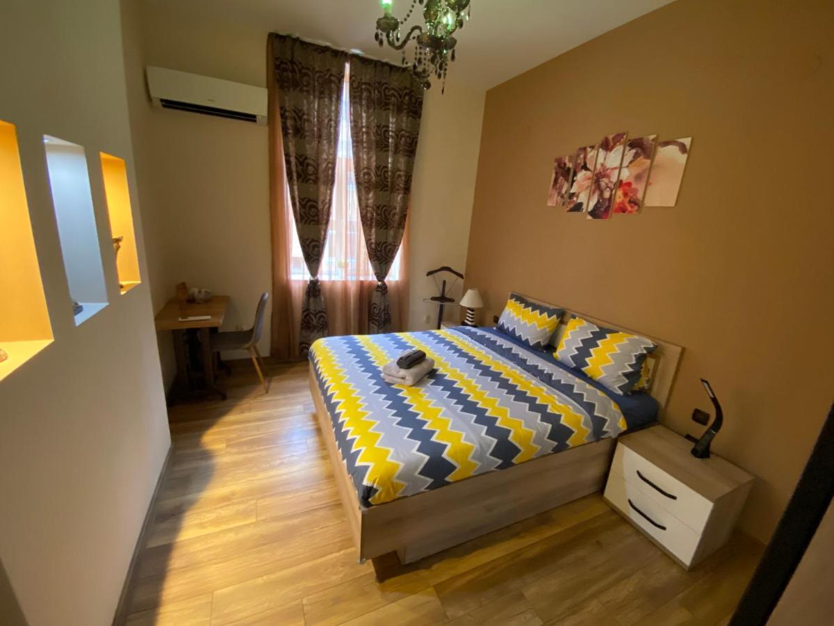 Cozy Apartment In Downtown Sofia - Tsar Samuil Street Kültér fotó